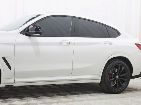 Used 2024 BMW X4 M40i w/ Premium Package image 3