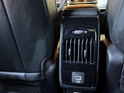 Used 2025 Jeep Compass Limited AWD/4WD image 23