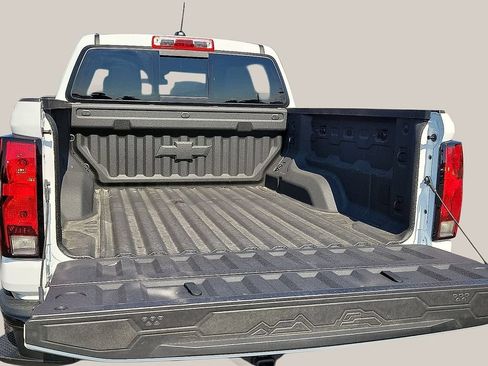 Used 2026 Chevrolet Colorado Trail Boss AWD/4WD image 8