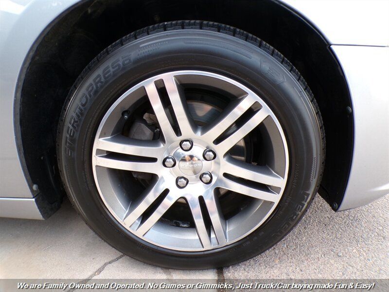 Used 2014 Dodge Charger SXT RWD image 40
