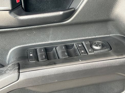 Certified 2025 Toyota Tacoma SR5 image 14