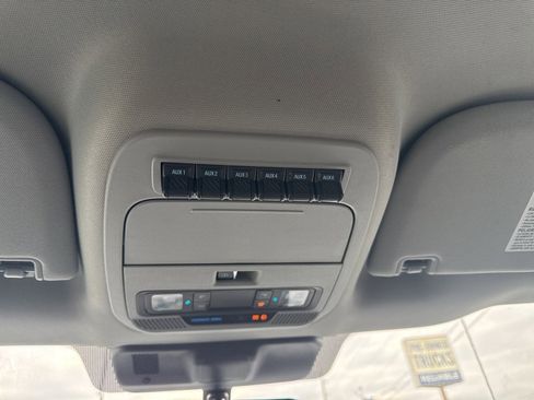 Used 2024 Ford F350 XLT w/ Camper Package image 25