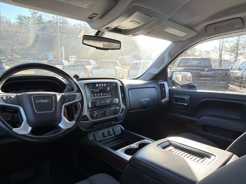 Used 2017 GMC Sierra 1500 SLE w/ SLE Value Package image 15