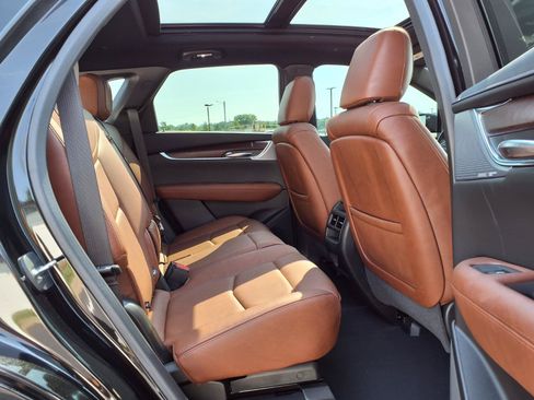 Used 2024 Cadillac XT5 Sportv w/ Technology Package AWD/4WD image 34