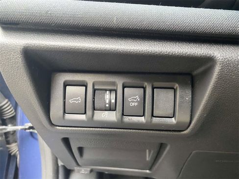 Used 2020 Subaru Outback Premium image 29