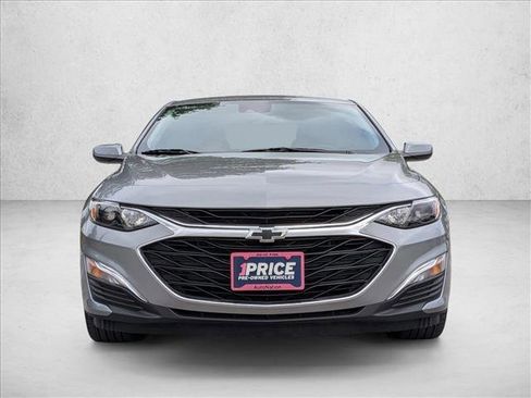 Used 2024 Chevrolet Malibu RS image 2