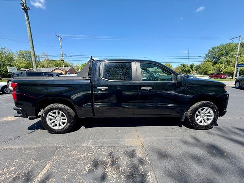 Used 2021 Chevrolet Silverado 1500 W/T w/ Z71 Off-Road Package AWD/4WD image 4