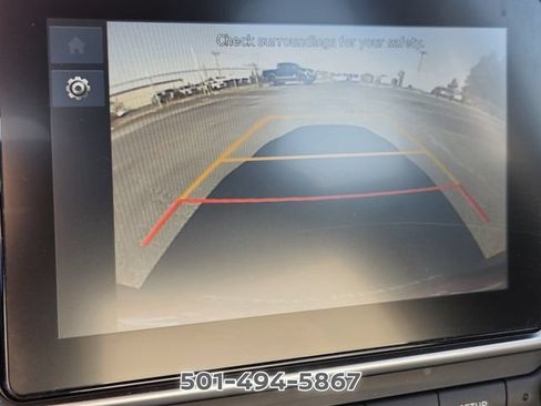 Used 2025 Hyundai Venue SEL FWD image 19