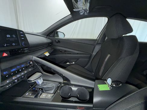 New 2026 Hyundai Elantra SEL Sport image 3