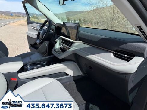 New 2026 Ford Explorer Active image 67