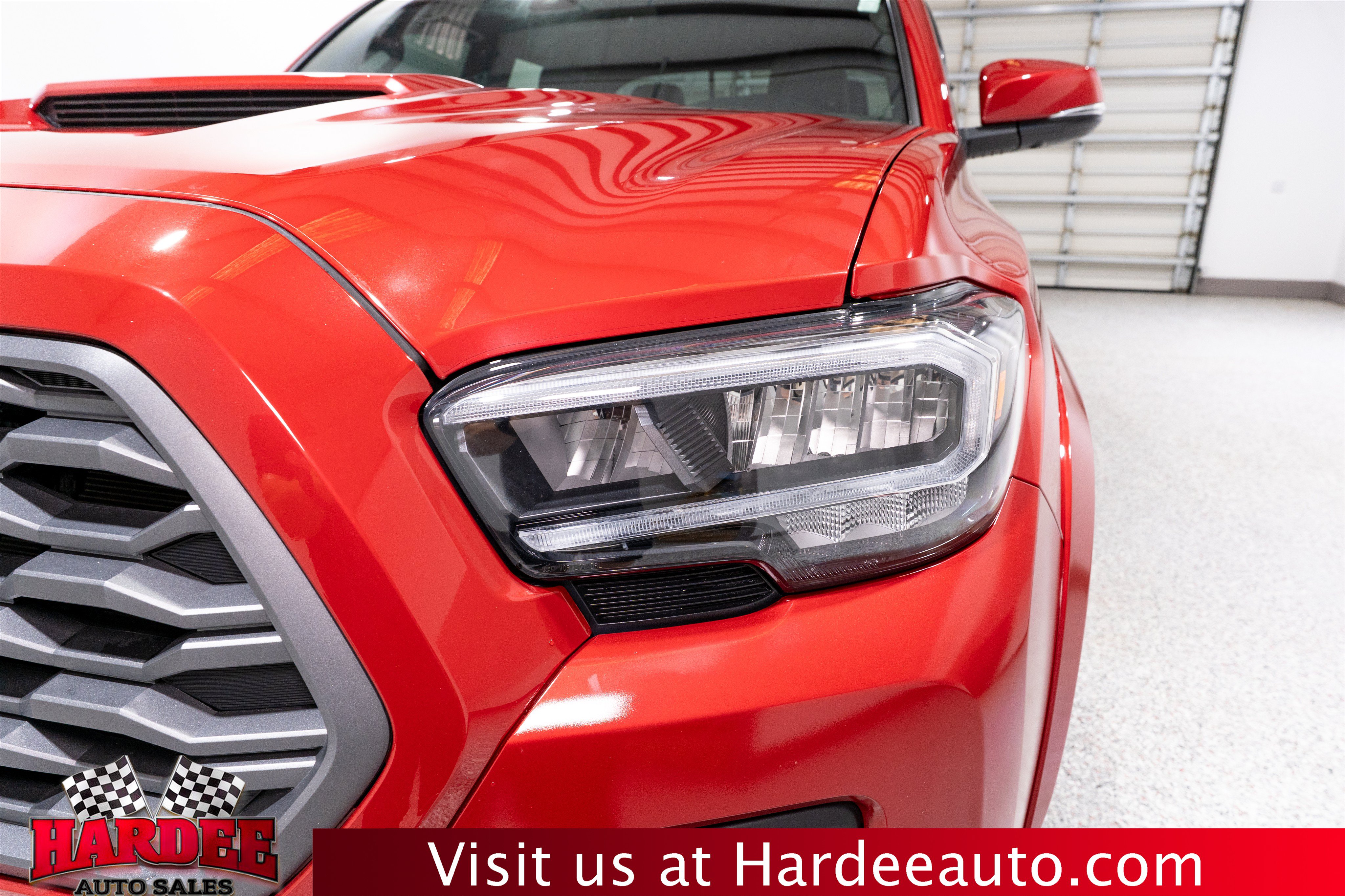 Used 2023 Toyota Tacoma TRD Sport w/ TRD Premium Sport Package AWD/4WD image 8