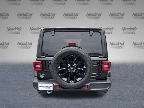 Used 2023 Jeep Wrangler Unlimited Sahara w/ Cold Weather Group AWD/4WD image 9