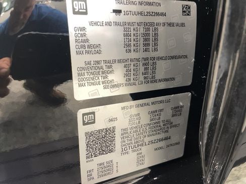 Used 2025 GMC Sierra 1500 Denali Ultimate AWD/4WD image 9