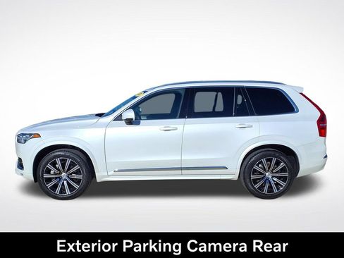 Used 2025 Volvo XC90 B5 Core w/ Protection Package AWD/4WD image 4