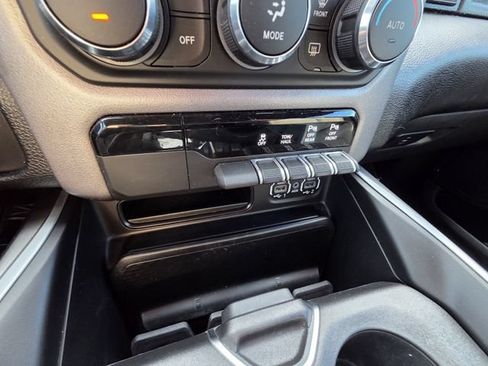 Used 2022 RAM 1500 Big Horn RWD image 20