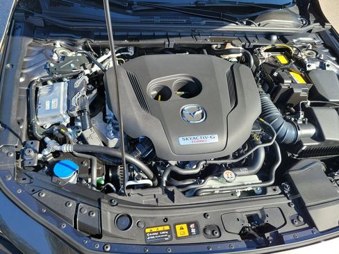 New 2026 MAZDA MAZDA3 Hatchback w/Premium Plus Pkg image 10