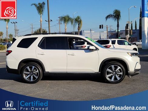 Certified 2023 Honda Pilot Touring image 4