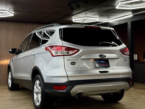 Used 2016 Ford Escape SE w/ SE Leather Comfort Package AWD/4WD image 13