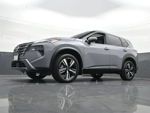 Used 2025 Nissan Rogue SL w/ SL Premium Package AWD/4WD image 31