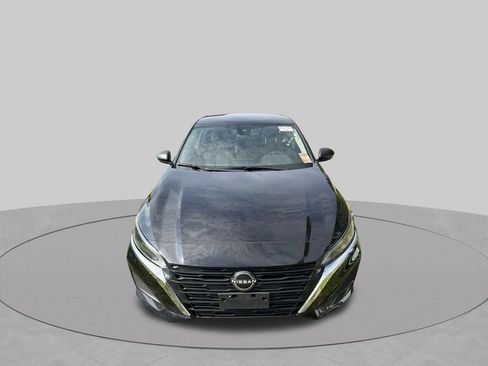 Used 2024 Nissan Altima 2.5 S FWD image 5