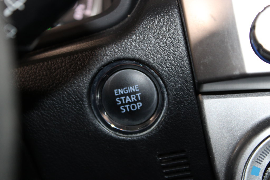 Used 2020 Toyota 4Runner Limited AWD/4WD image 28