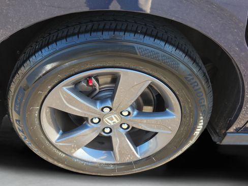 Used 2021 Honda Odyssey EX image 17