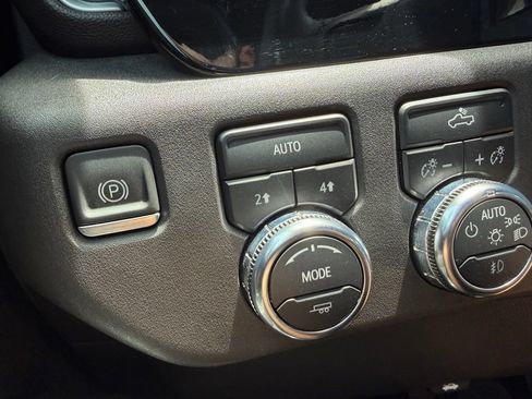 Certified 2024 GMC Sierra 1500 Elevation AWD/4WD image 27