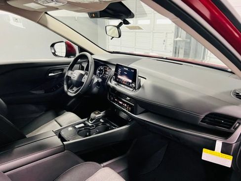 New 2026 Nissan Rogue SV FWD image 29