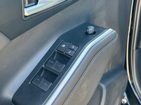Used 2026 Toyota Highlander XLE AWD/4WD image 24