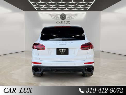 Used 2018 Porsche Cayenne Platinum Edition w/ Premium Package image 4