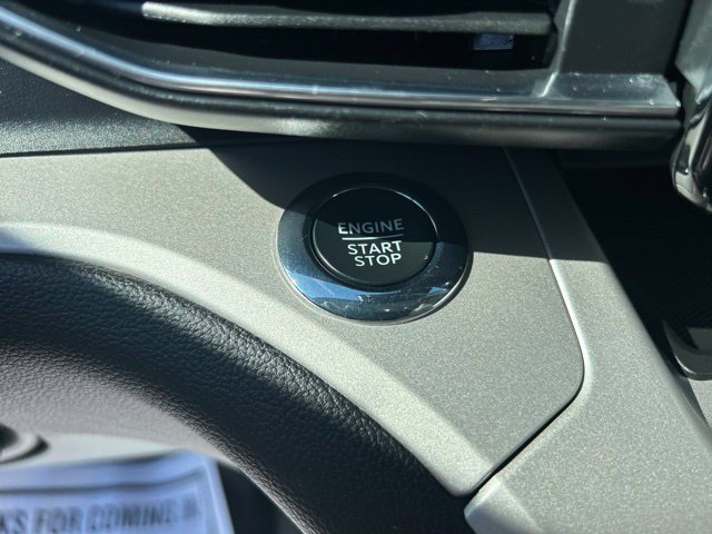 Used 2023 Ford Explorer XLT w/ Equipment Group 202A AWD/4WD image 20