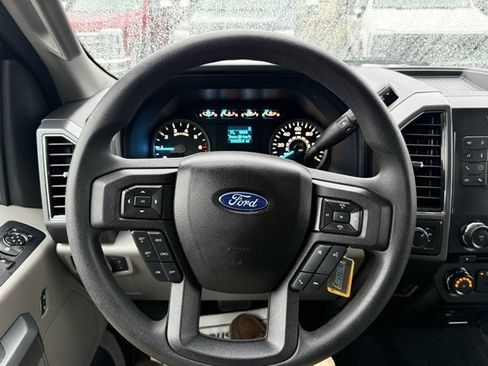 Used 2018 Ford F150 XLT image 16