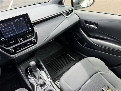 Used 2022 Toyota Corolla SE FWD image 11