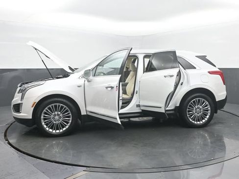 Used 2017 Cadillac XT5 Luxury w/ Advanced Security Package AWD/4WD image 53