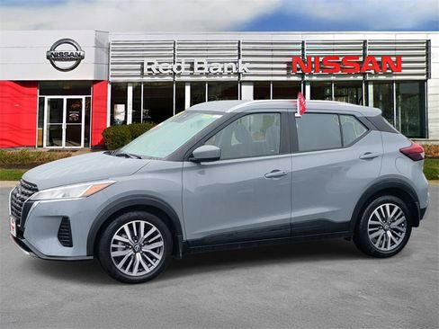 Certified 2023 Nissan Kicks SV image 4