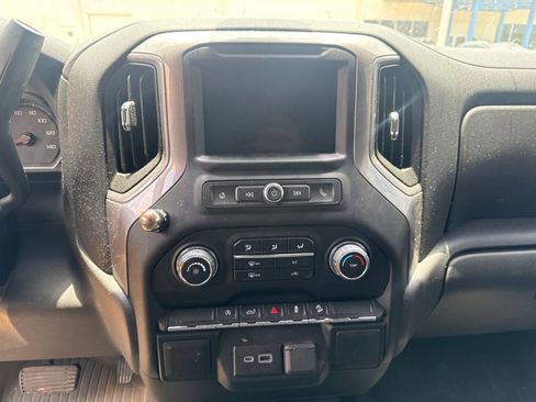 Used 2022 Chevrolet Silverado 1500 Custom Trail Boss w/ Safety Confidence Package AWD/4WD image 12