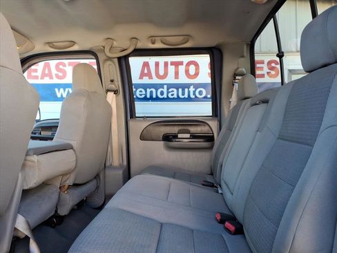 Used 2006 Ford F250 XLT image 11