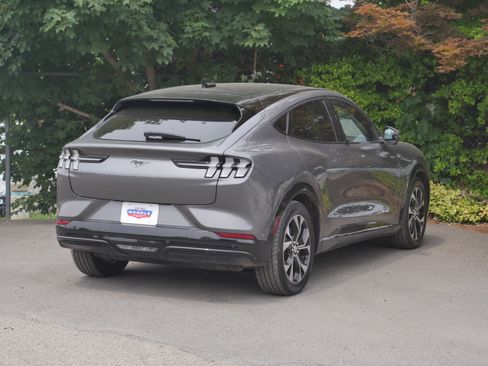 Used 2023 Ford Mustang Mach-E Premium AWD/4WD image 29