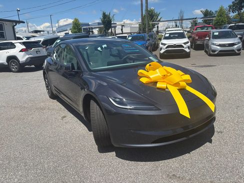 Used 2026 Tesla Model 3 RWD image 14