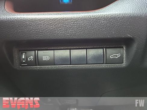 Used 2019 Toyota RAV4 Limited w/ Carpet Mat Package image 17