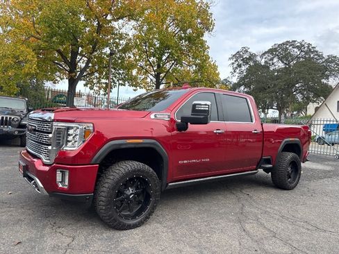Used 2022 GMC Sierra 2500 Denali w/ Denali Ultimate Package AWD/4WD image 2