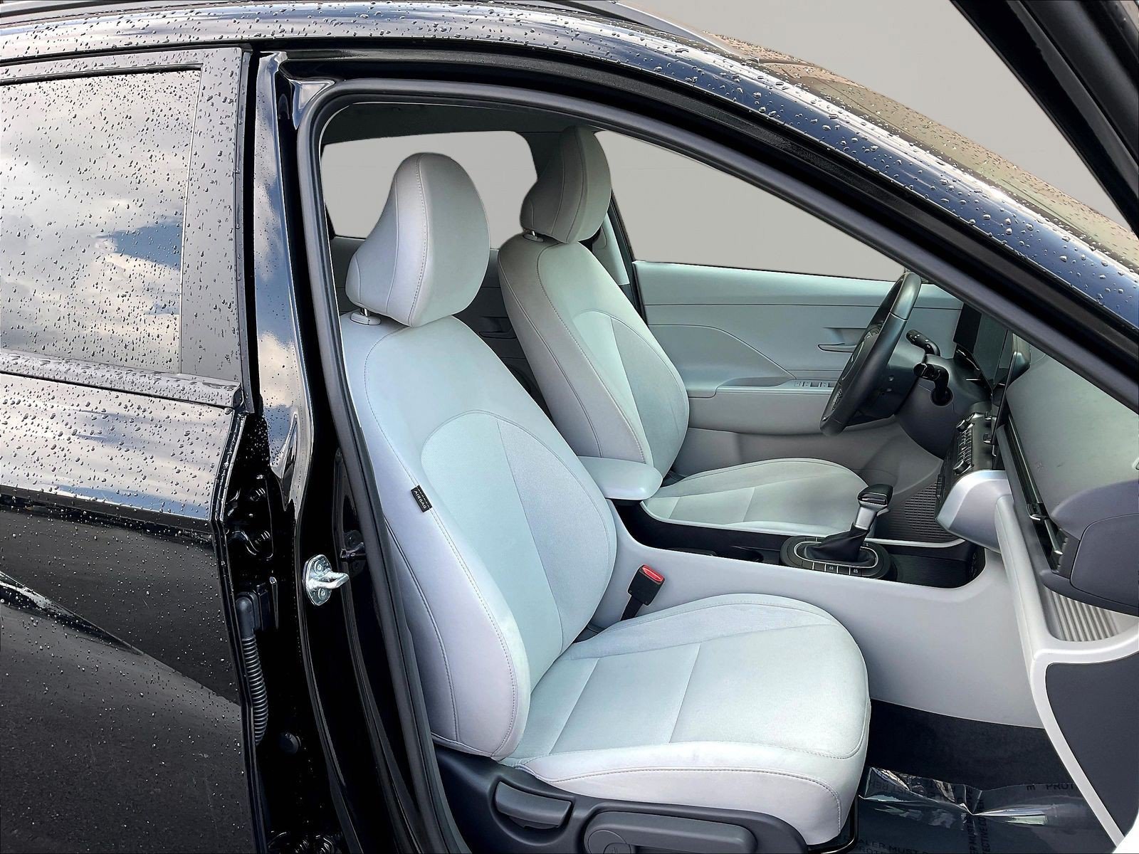 Used 2025 Hyundai Kona SEL AWD/4WD image 28