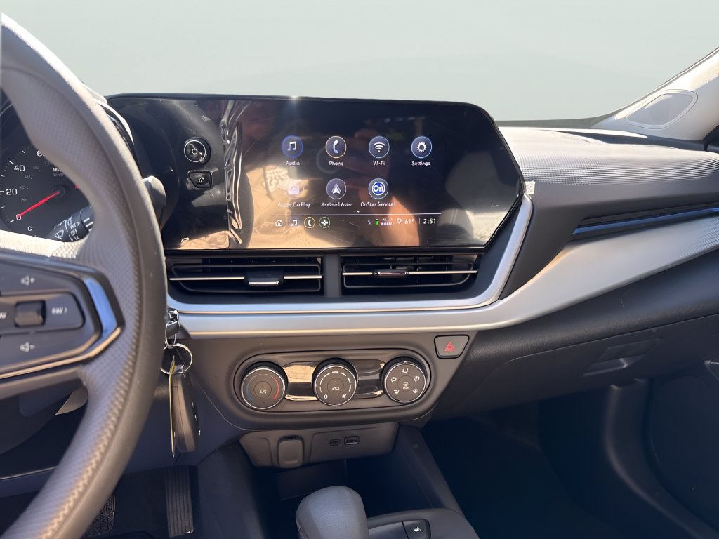 Used 2025 Chevrolet Trax LS FWD image 21