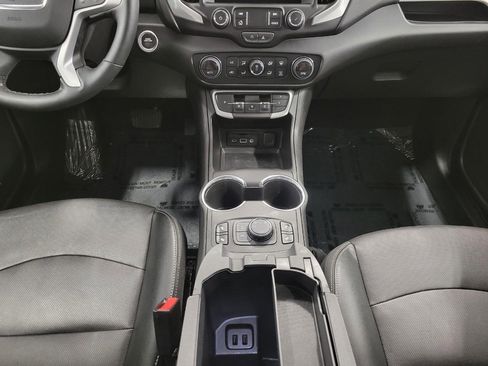 Used 2023 GMC Terrain SLT image 18