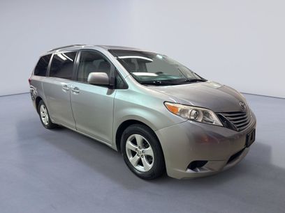 Used 2015 Toyota Sienna LE