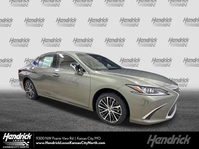 New 2025 Lexus ES 350 w/ Premium Package
