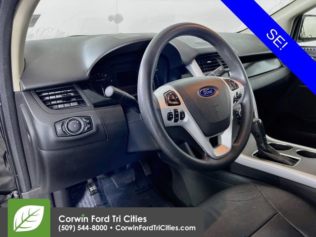 Used 2011 Ford Edge SE FWD image 3