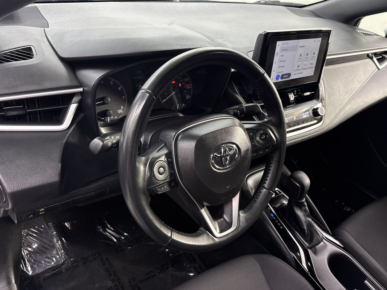 Used 2025 Toyota Corolla SE FWD image 13
