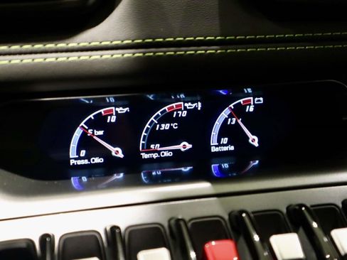 Used 2018 Lamborghini Huracan LP 580-2 RWD image 32
