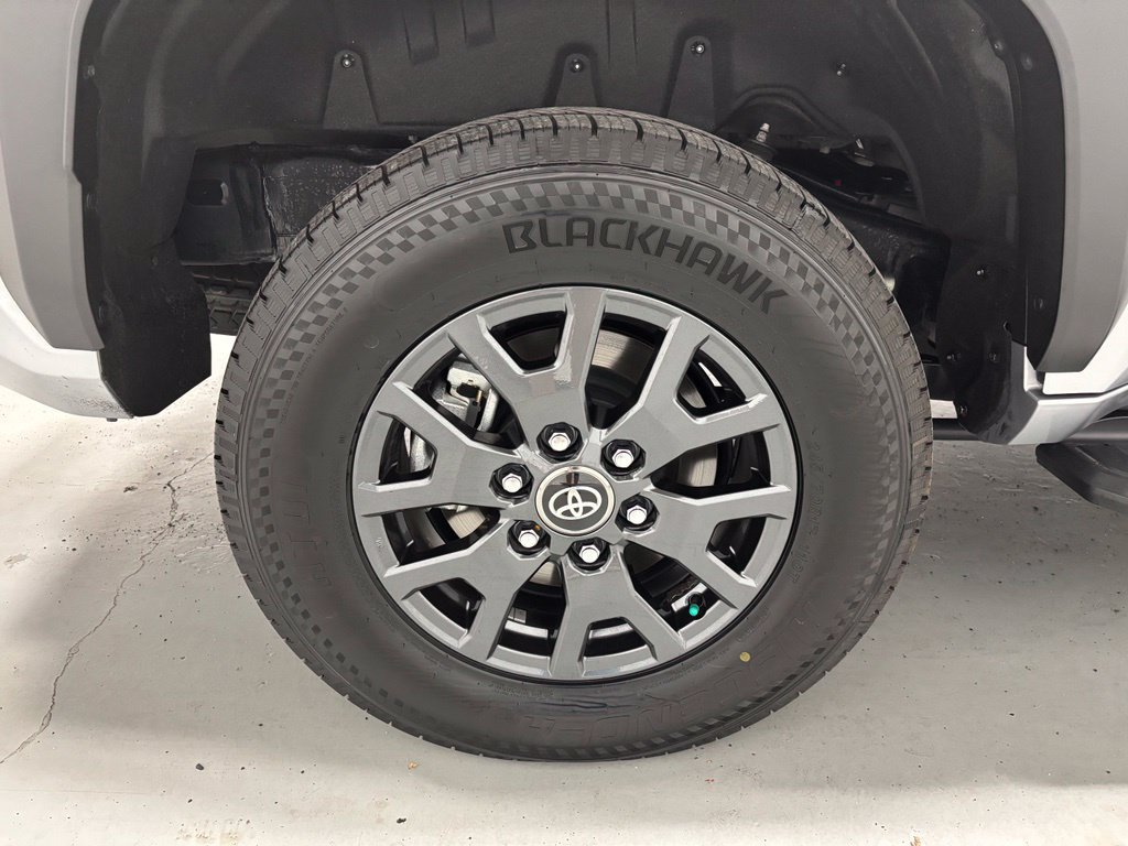 Used 2026 Toyota 4Runner SR5 AWD/4WD image 64